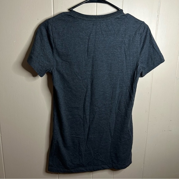 Women’s gray adidas size small shirt - Picture 4 of 5
